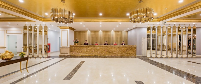 Đánh giá Khách sạn Golden Bay Đà Nẵng: Trải nghiệm sang trọng dát vàng 2026