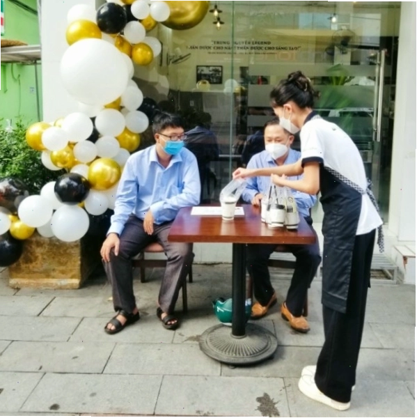 Đào tạo nghiệp vụ cho đối tác nhượng quyền Trung Nguyên E-Coffee