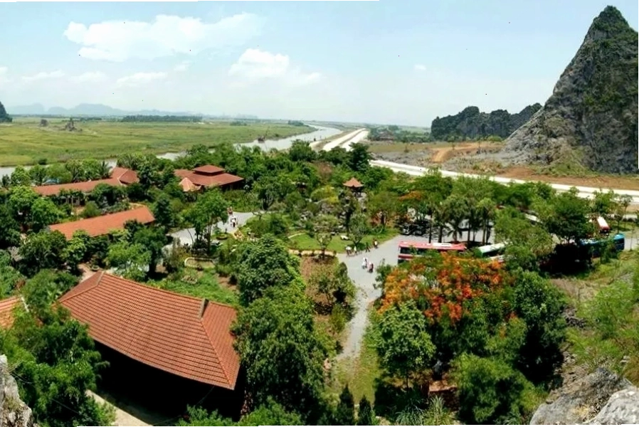 Dê nướng tảng thơm lừng trên bếp than