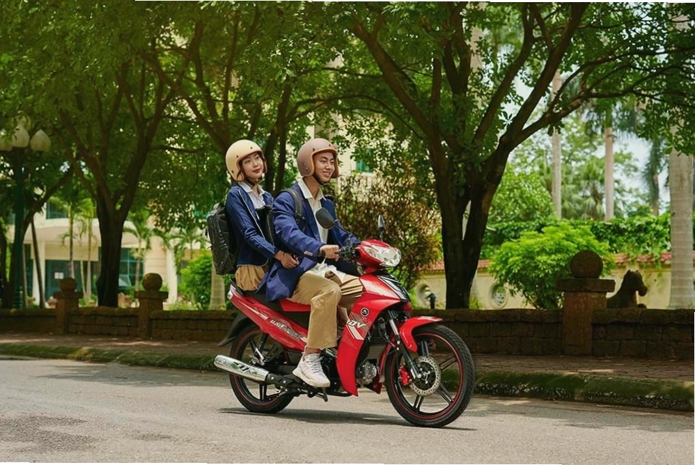 Di chuyển bằng phương tiện cá nhân đến công viên Văn Lang