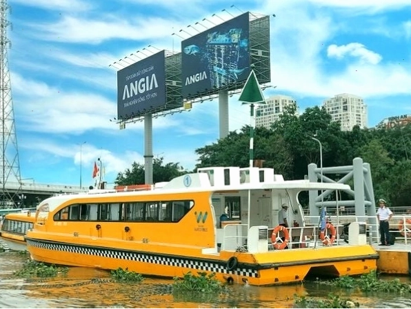 Di chuyển bằng Tàu cánh ngầm đến Khách sạn Malibu Vũng Tàu