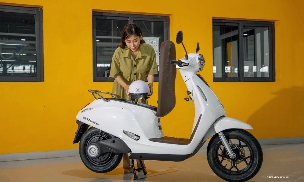 Di chuyển dễ dàng đến quán cafe Thung Lũng Hoa Hồ Tây bằng xe cá nhân