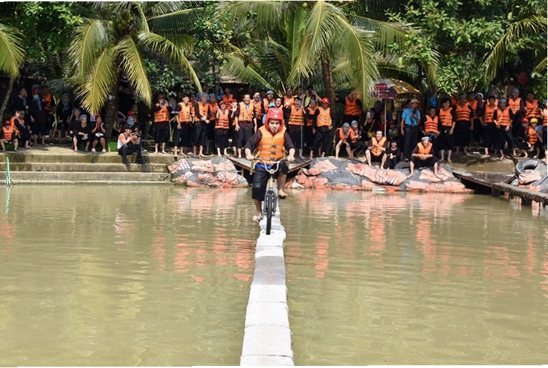 Di tích Đạo Dừa với kiến trúc độc đáo thu hút khách tham quan