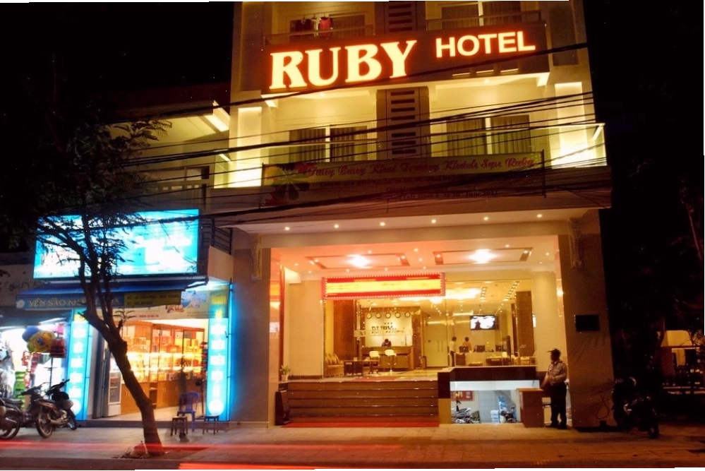 Dịch vụ check in 24/7 tại khách sạn Tân Phú Gia