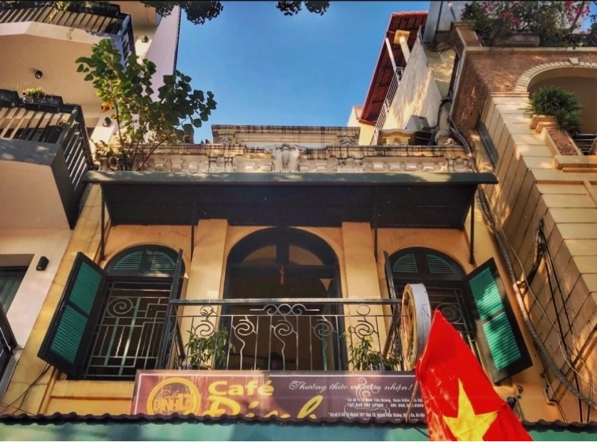 Đinh cafe Hồ Gươm, quán cafe vintage mang đậm ký ức Hà Nội