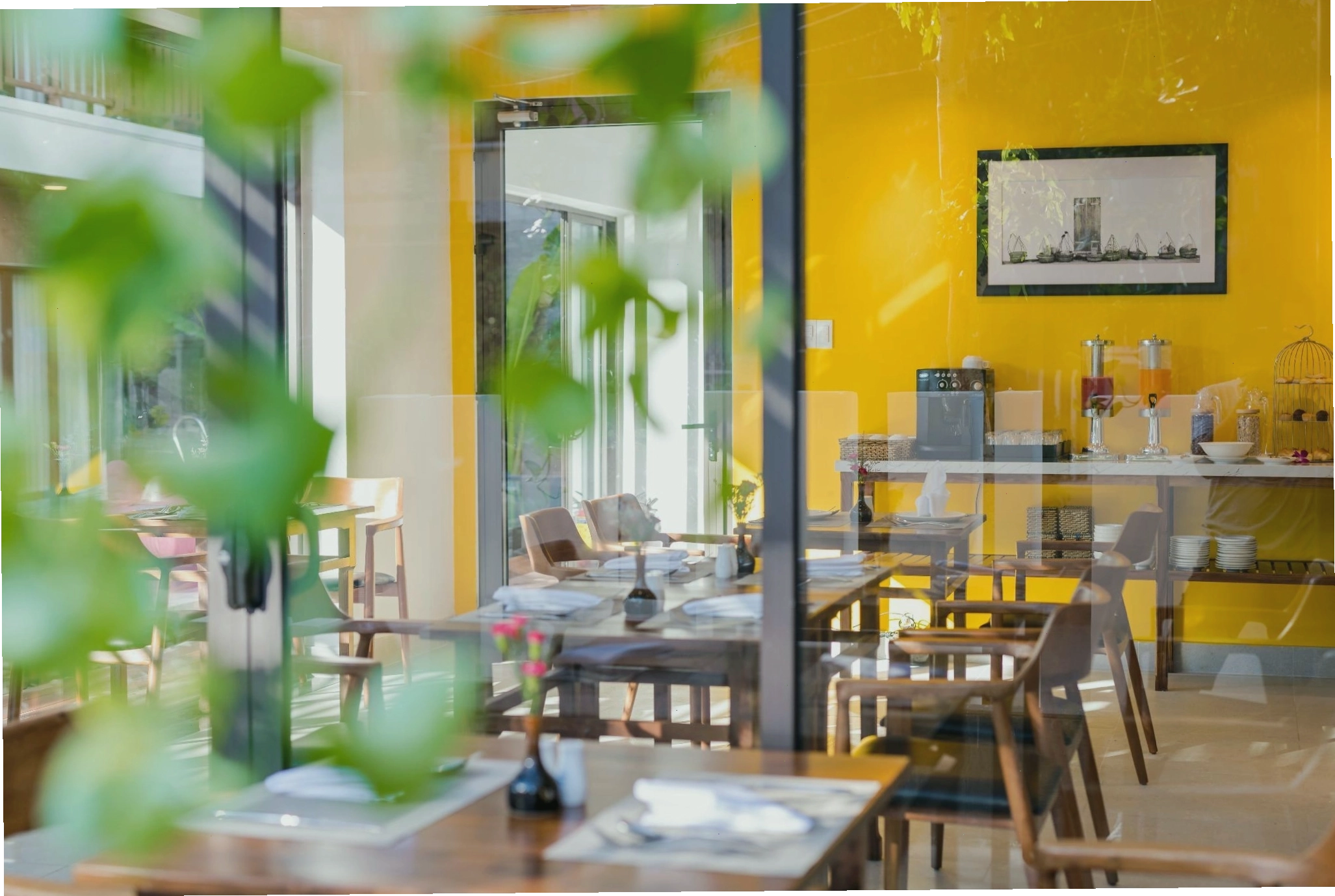Đồ ăn và thức uống hấp dẫn tại December Hoi An Villa