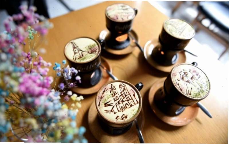 Đồ uống hấp dẫn tại một quán cafe ở Bình Thạnh