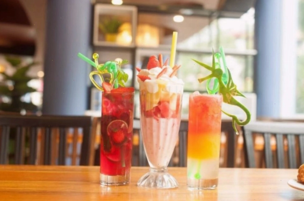 Đồ uống tại Du Miên Garden Cafe được trang trí bắt mắt