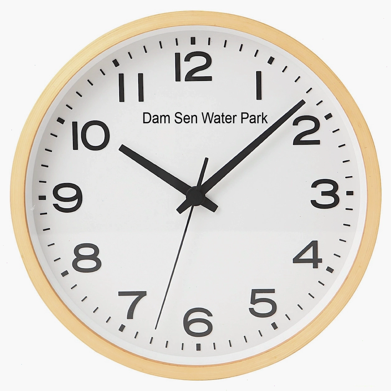 Đồng hồ hiển thị giờ hoạt động của Công viên Đầm Sen