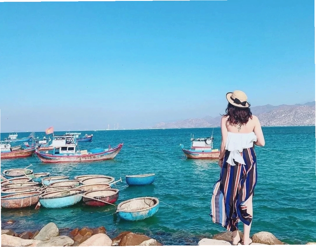 Du lịch biển Ninh Chữ với khung cảnh nên thơ và hoang sơ