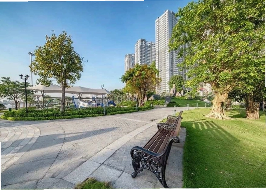 Đường chạy bộ ven sông tại Công viên Landmark 81