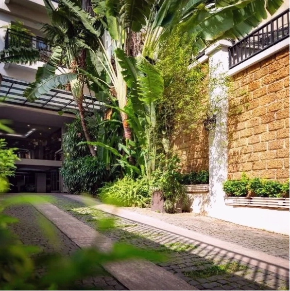 Elegant Suites Central, căn hộ dịch vụ sang trọng với nhiều tiện ích