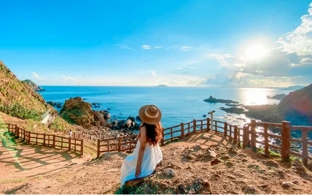 Eo Gió Quy Nhơn với cảnh quan hùng vĩ