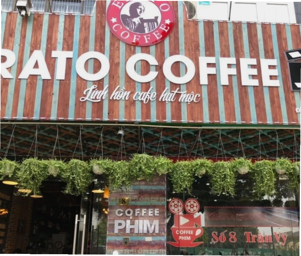 Erato Cafe Phim 4K là không gian lý tưởng để tận hưởng thước phim sống động.