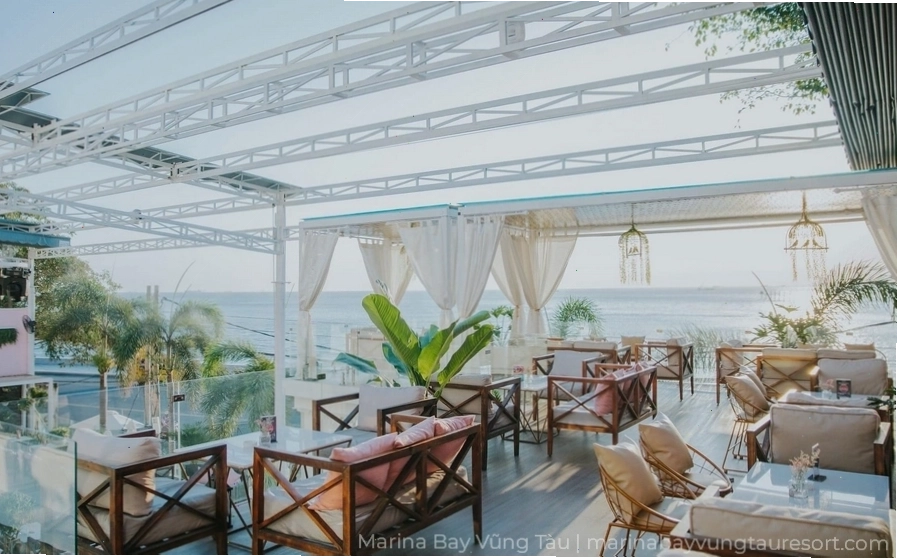 Gazebo Beach Front Lounge & Cafe - Một không gian cafe khác trong resort