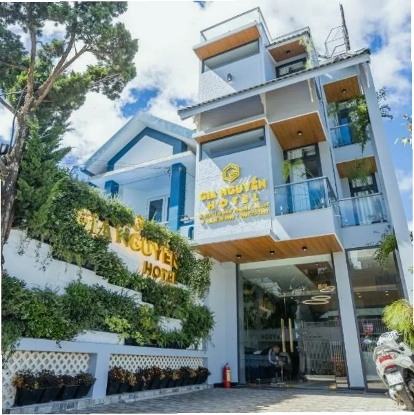 Gia Nguyễn Hotel Dalat phong cách châu Âu sang trọng