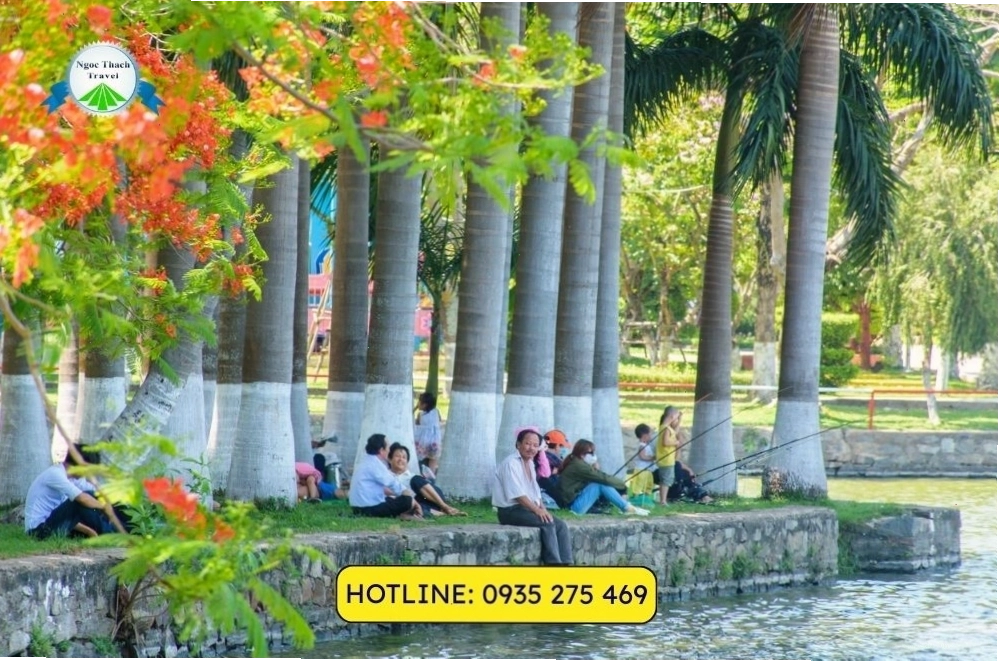 Góc check-in đẹp giữa thiên nhiên xanh mát tại Công viên 29/3 ở Đà Nẵng