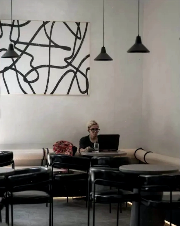 Góc làm việc tại Ollin Cafe Quận 2