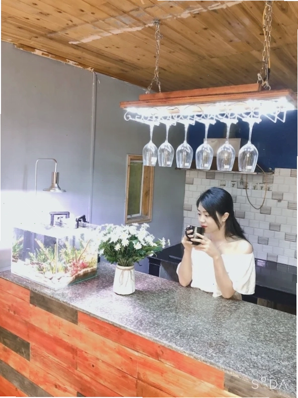 Góc nhìn ấm cúng trong phòng Gác Mái tại Vườn Mây Homestay