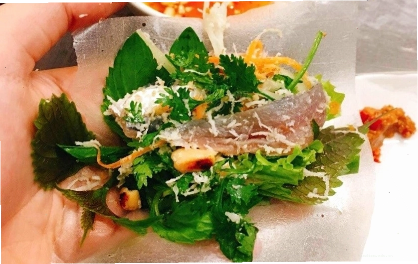 Gỏi cá trích Phú Quốc tại nhà hàng Ra Khơi