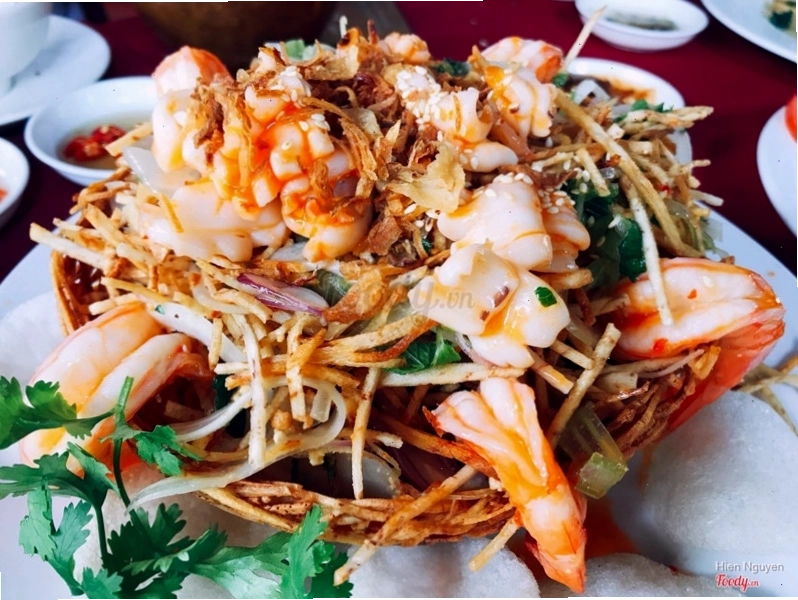 Gỏi củ hũ dừa tôm thịt