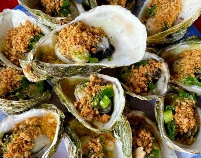 Hải sản Út Uyên Sông Cầu, điểm đến lý tưởng cho người yêu biển