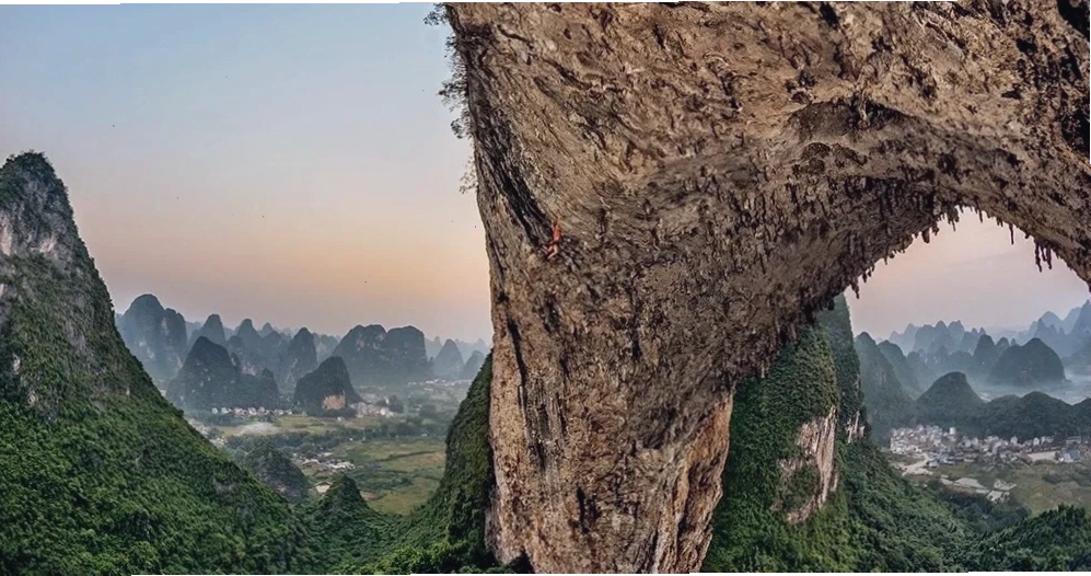 Hang Enstat ở Trung Quốc