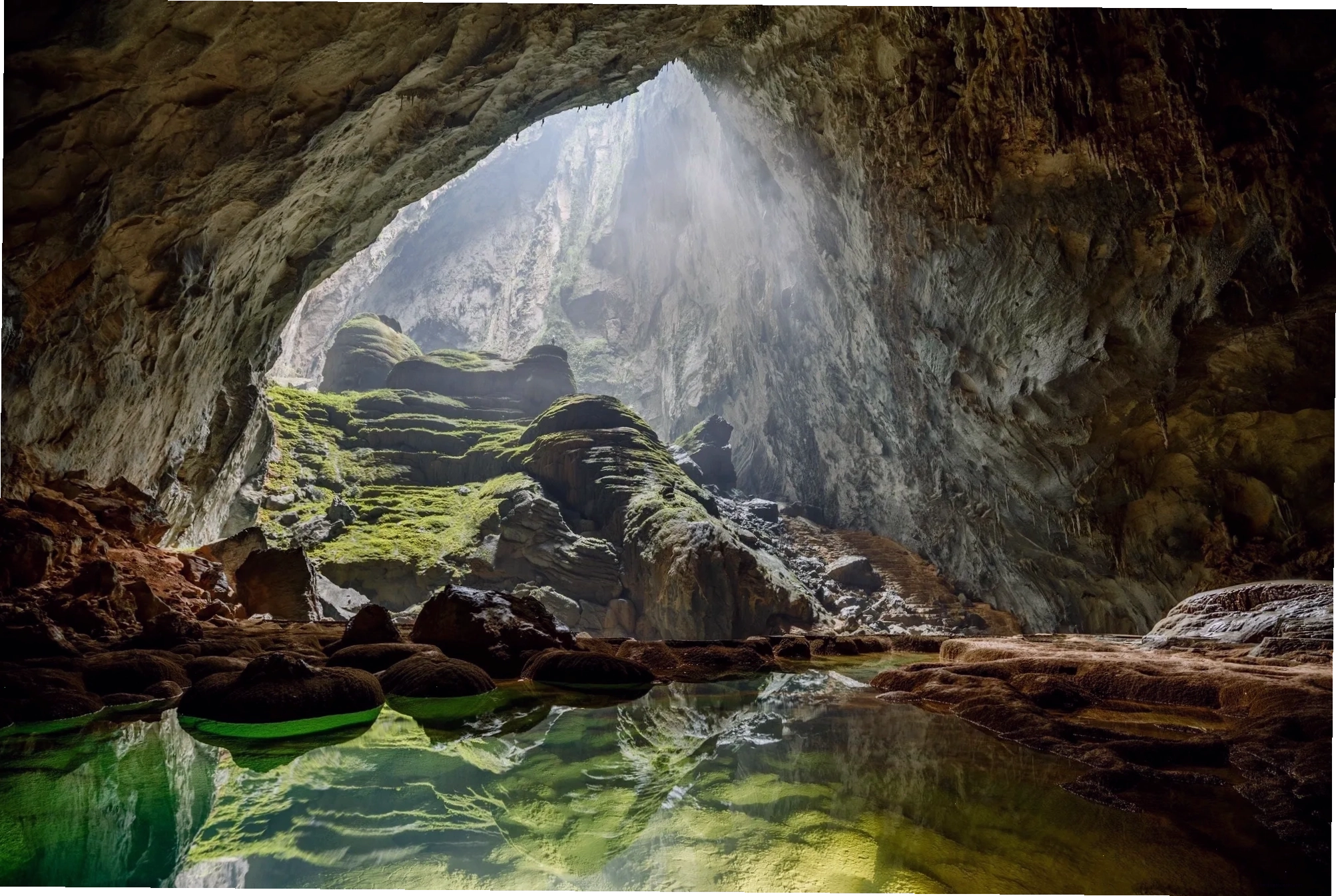 Hang Sơn Đoòng Việt Nam