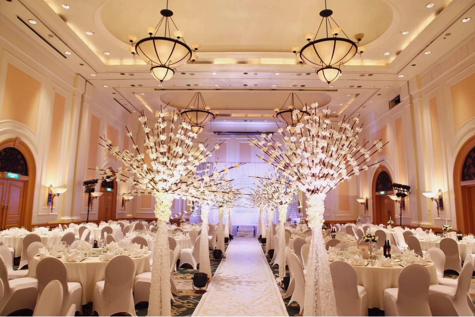Hanoi Daewoo Hotel tổ chức tiệc cưới