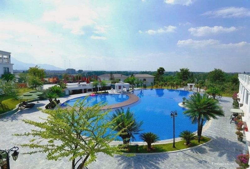 Hệ thống bể bơi tại Glory Resort