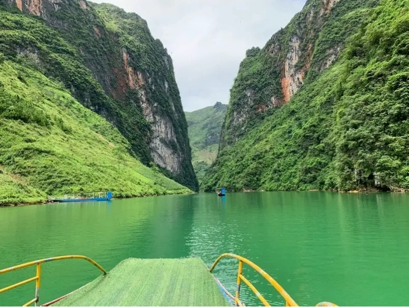 Hẻm Tu Sản, địa điểm du lịch Hà Giang xứng danh thiên hạ đệ nhất hùng quan