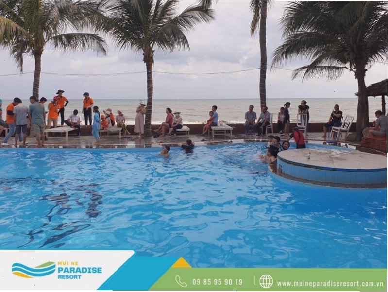 Hồ bơi dành riêng cho trẻ em tại resort Mũi Né với độ sâu phù hợp