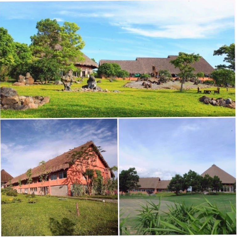 Hồ bơi ngoài trời tại Cúc Phương Resort