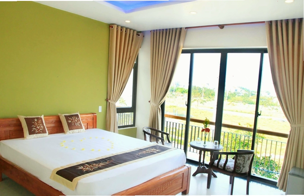 Hồ bơi ngoài trời tại Melody Boutique Villa Hội An