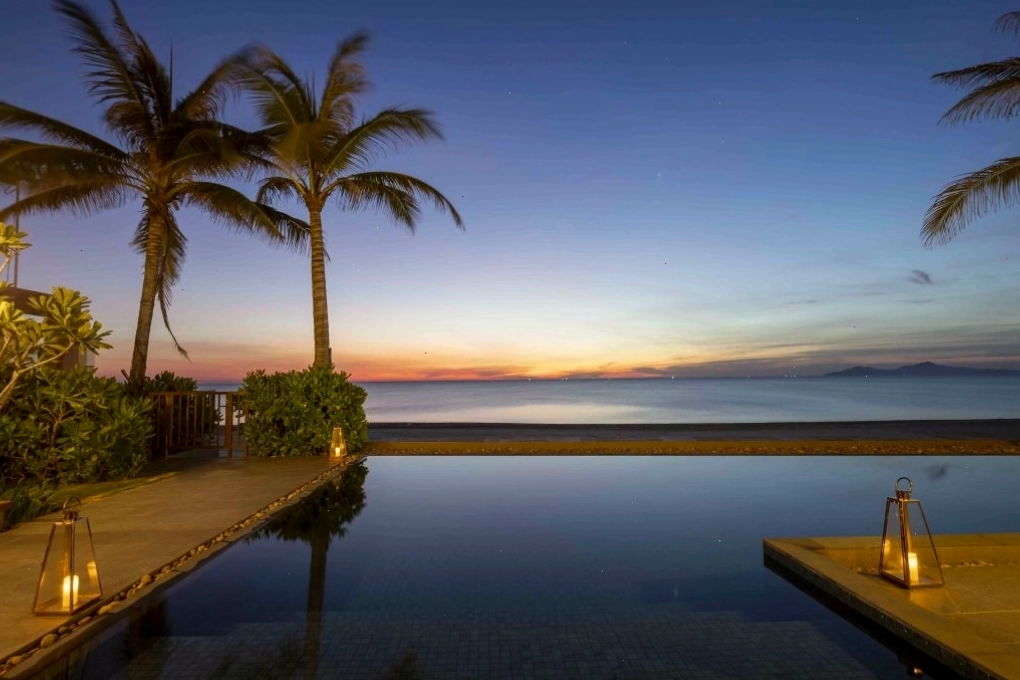 Hồ bơi tại Fusion Resort & Villas Đà Nẵng