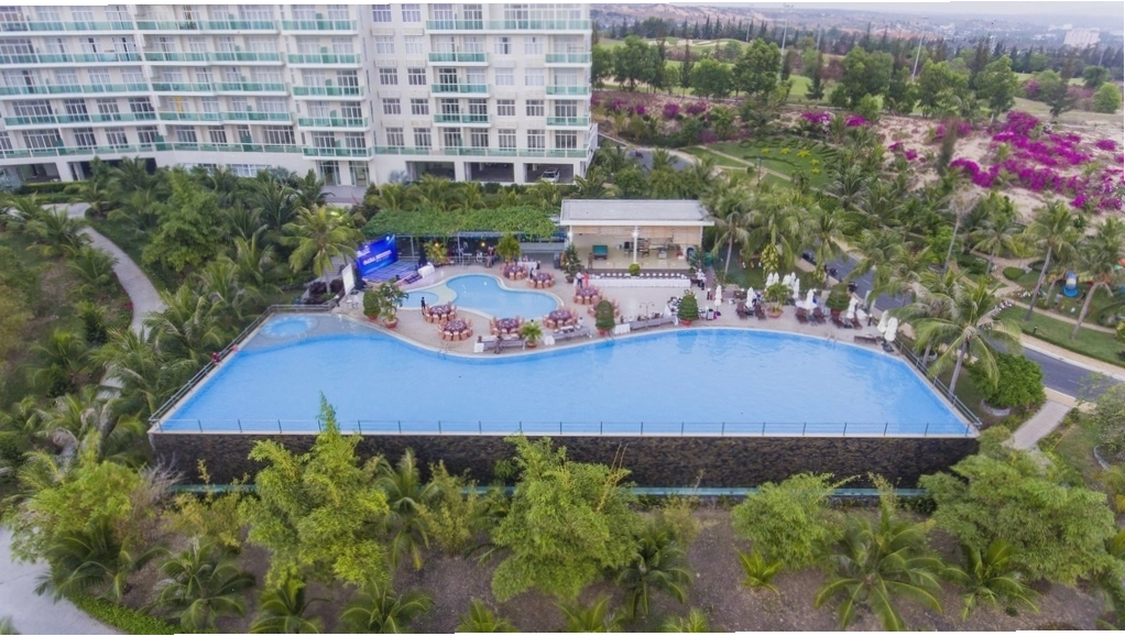 Hồ bơi tại Sea Links Beach Villa