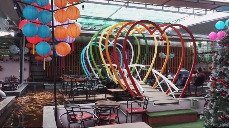 Hồ cá Koi và không gian xanh tại Andu Garden