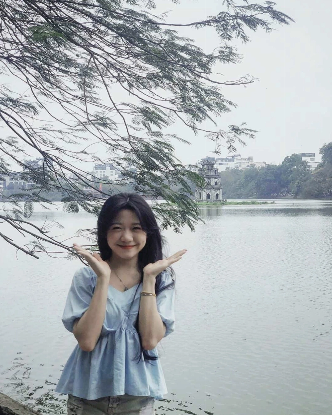 Hồ Gươm lung linh về đêm - Biểu tượng của Hà Nội