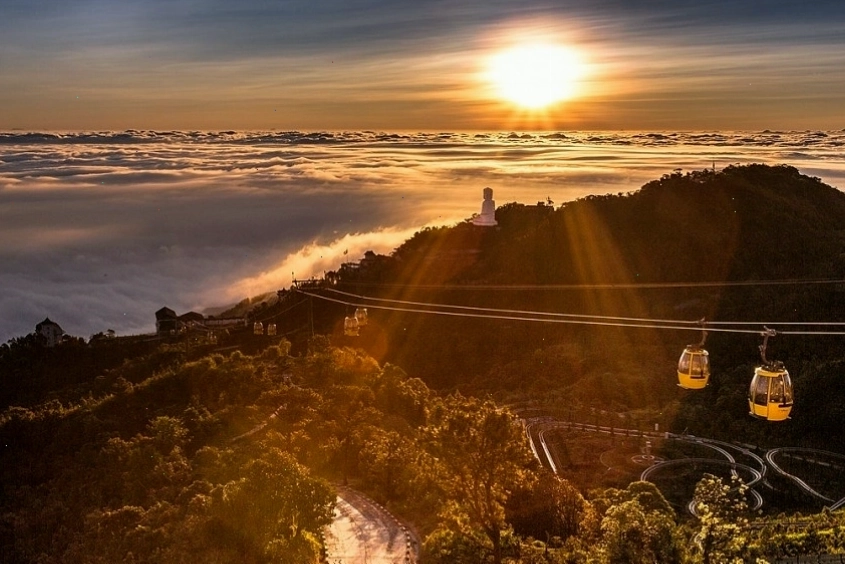 Hoàng hôn tại Bà Nà Hill