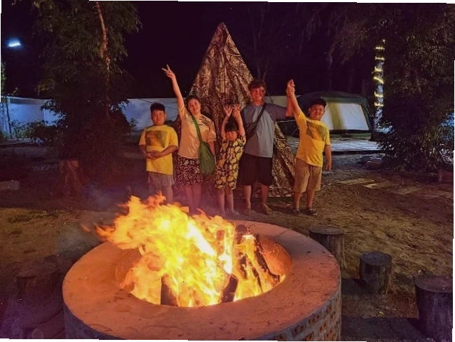 Hoạt động tiệc nướng BBQ tại Ruby Homestay Cần Giờ