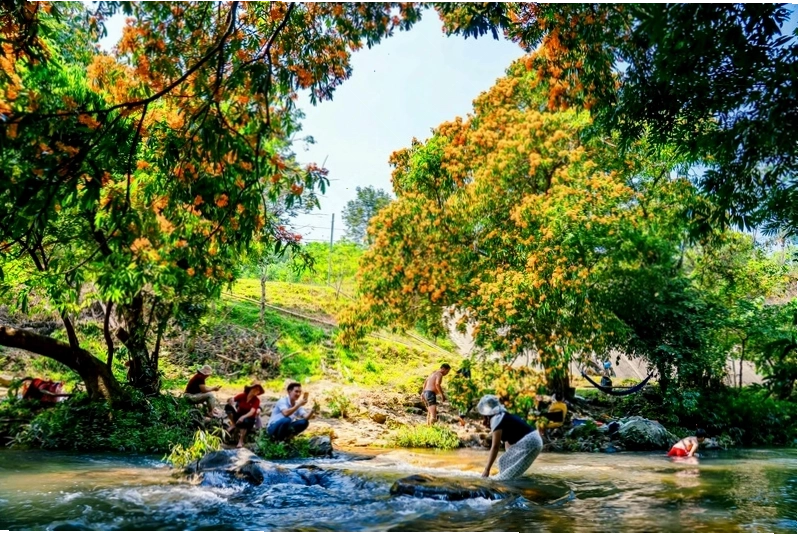 Hoạt động văn hóa tại Suối Tà Má