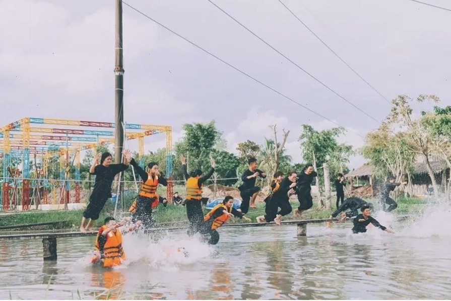 Hoạt động vui chơi tại Khu du lịch Mỹ Khánh Cần Thơ
