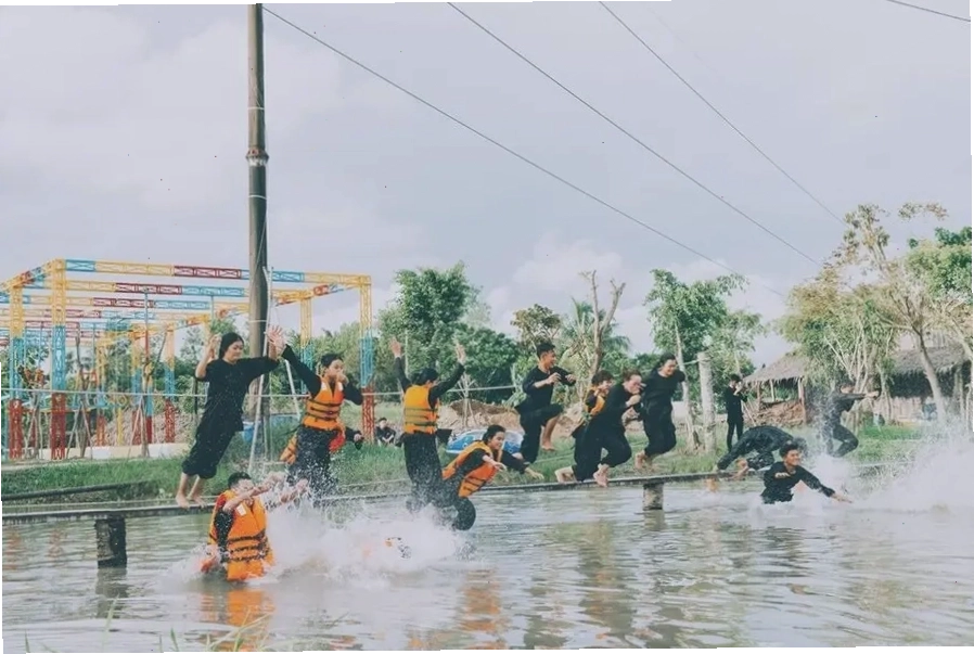 Hoạt động vui chơi tại Khu du lịch Mỹ Khánh