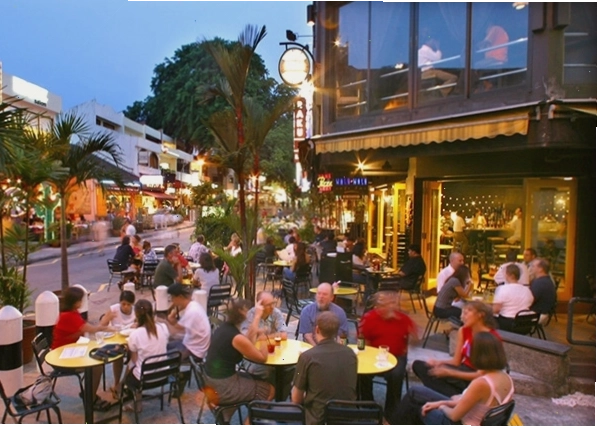 Holland Village Mall - Trung tâm mua sắm và giải trí