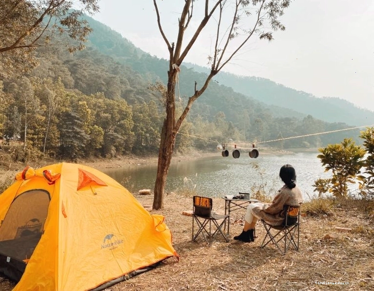 Homestay Hồ Đồng Đò với view hồ đẹp, lý tưởng cho kỳ nghỉ ngắn ngày