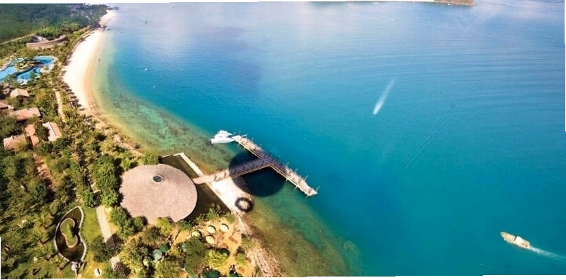 Hòn Tằm Nha Trang với bãi biển trong xanh và các hoạt động biển đảo hấp dẫn