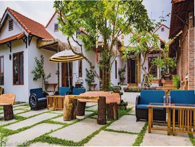 Hue Riverside Villa mang phong cách biệt thự sang trọng