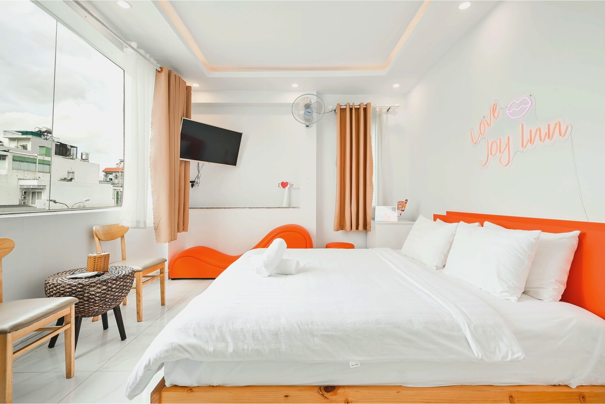 Joy Inn Cộng Hòa Hotel - Lựa chọn khách sạn giá rẻ