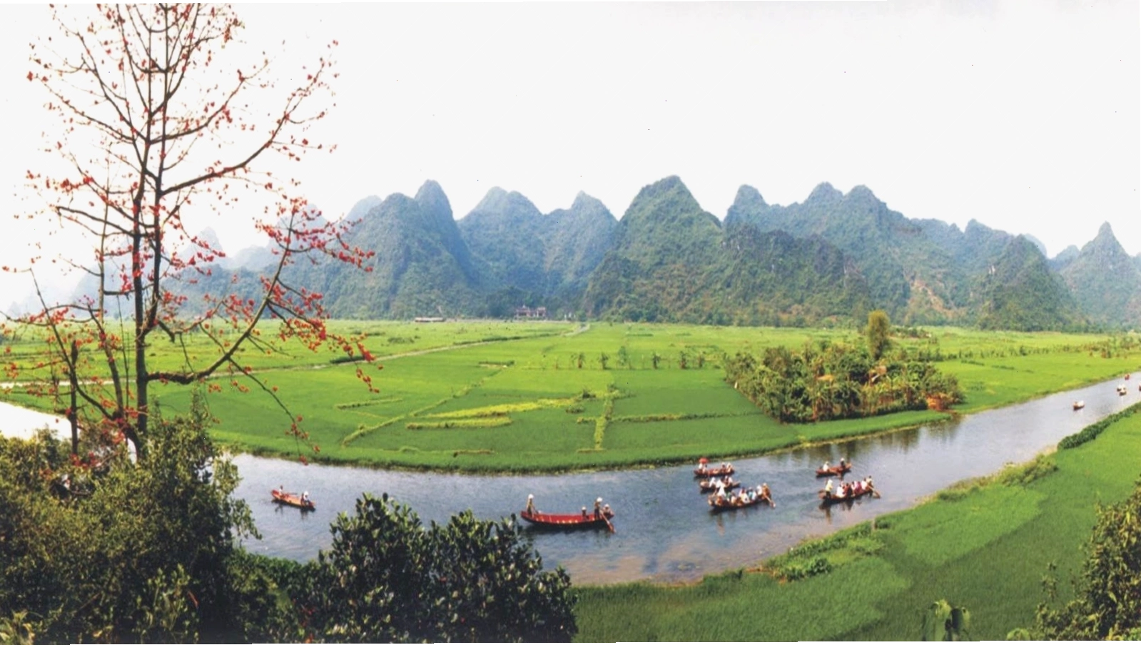 Kênh Gà Vân Trình - khu du lịch lớn với cảnh quan sông nước