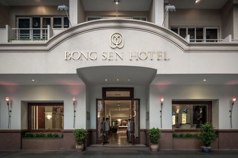 Khách sạn Bông Sen Sài Gòn: Trải nghiệm tinh hoa Á Đông giữa lòng thành phố